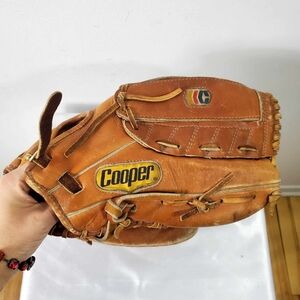 Cooper Baseball Leather Glove